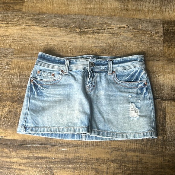 American Eagle Outfitters Dresses & Skirts - American eagle denim mini skirt